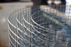 Comparing Woven vs. Welded Wire Mesh: Applications, Pros, and Cons